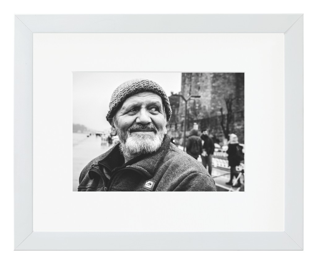 Simply Photo: Memorial, 10” x 8” Framed Print with Mat - White